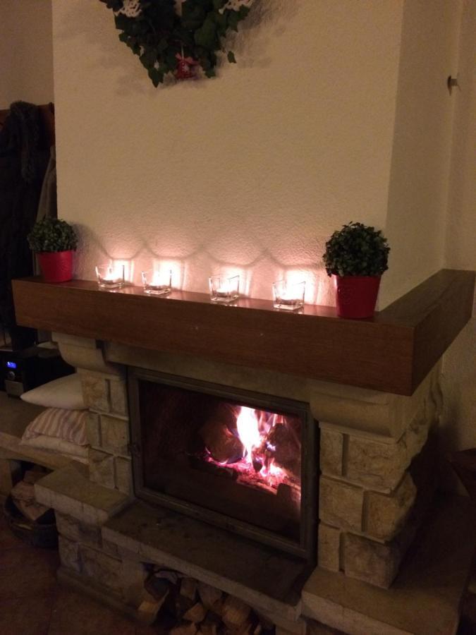 Aparthotel Sklep U Hrabalu Hustopeče Exterior foto
