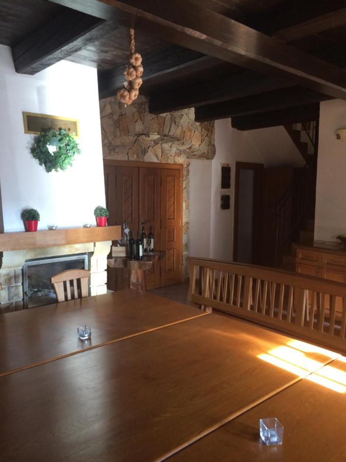 Aparthotel Sklep U Hrabalu Hustopeče Exterior foto